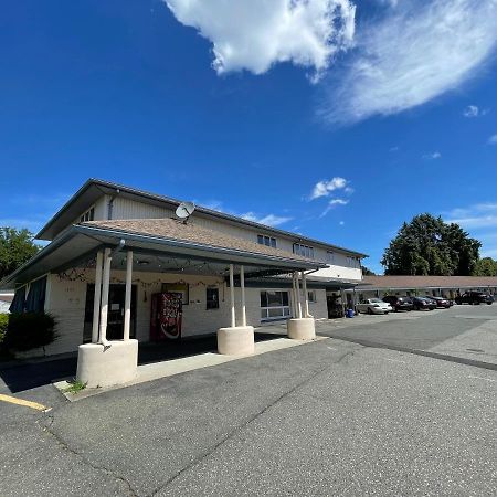 Express Inn Chicopee Exterior photo